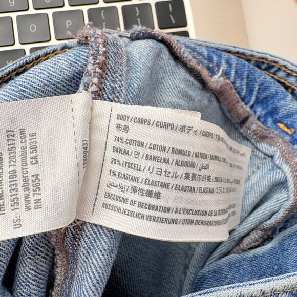 Abercrombie & Fitch Mom Jeans High Waisted Raw Hem Bare Back Size 29/8 - Picture 6 of 6